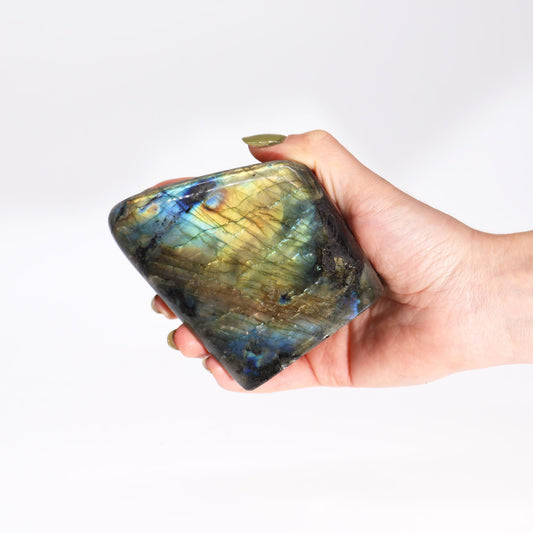 The Aurora Flash Labradorite Palm Anchor