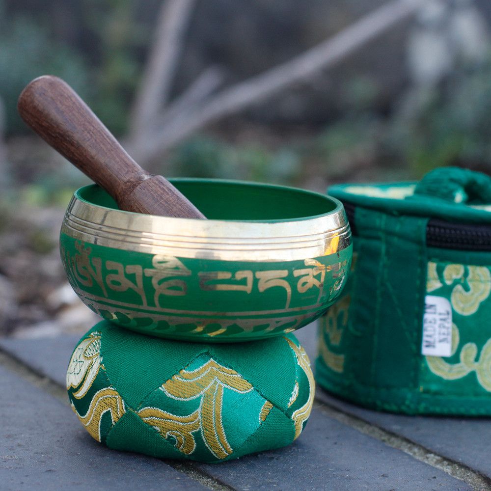 The Silk Horizon Tibetan Singing Bowl Kit