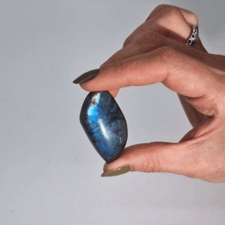 The Aurora Leaf: Carved Madagascar Labradorite Pocket Anchor